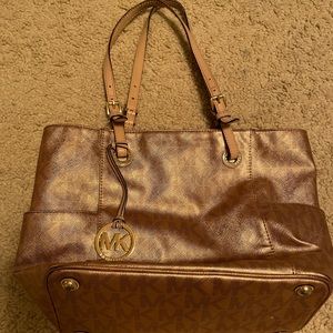 Michael Kors Rose Gold Purse